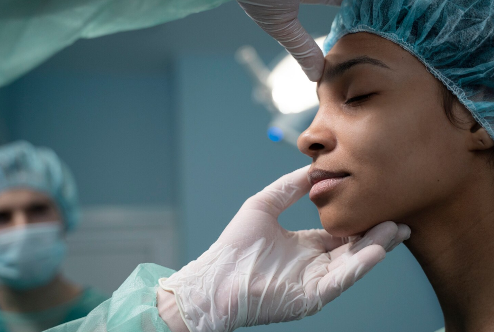 V-Shaped Filler Nose Lift