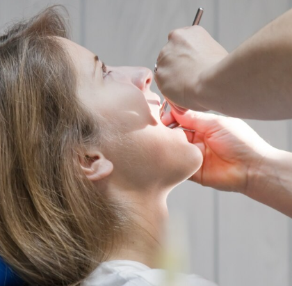 Dual Jaw All-on-6 Reconstruction