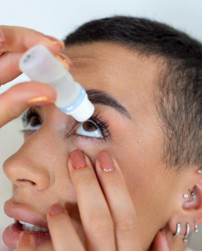 Hydrophilic Acrylic IOL implantation