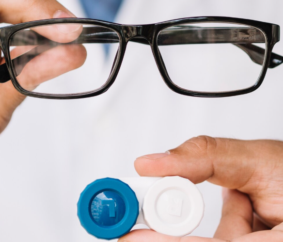 Clear Lens Extraction